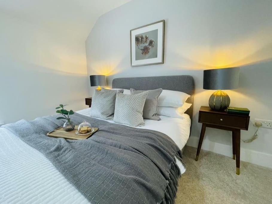 Charming Cottage Close To M4 Bridgend Bridgend  Buitenkant foto