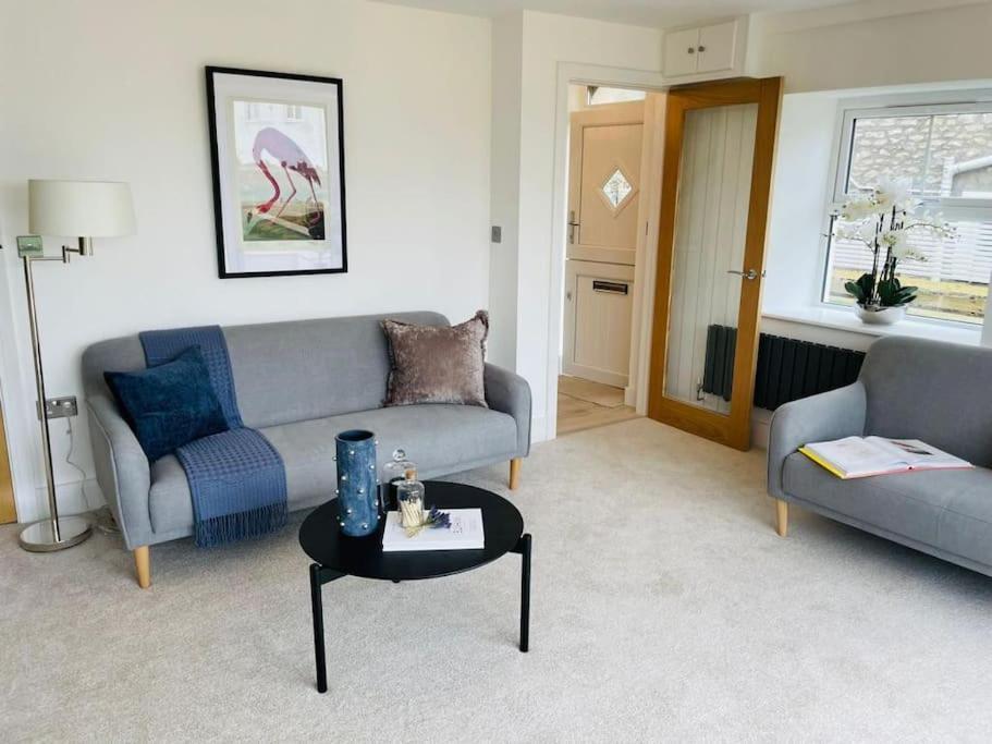 Charming Cottage Close To M4 Bridgend Bridgend  Buitenkant foto